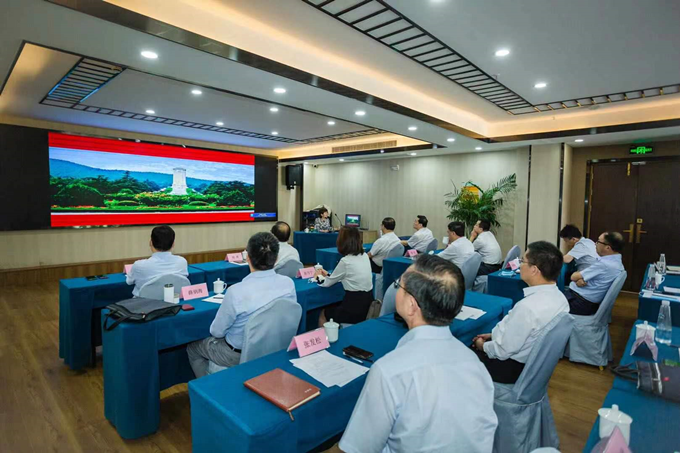 蘇豪控股集團(tuán)黨委赴徐州開展 “跟著習(xí)近平總書記足跡學(xué)黨史”專題活動3_副本.png